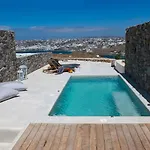 Actors Prestige -private Pool & Sea View