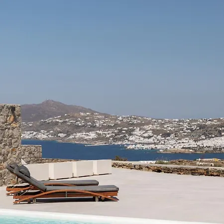 Mykonos Actor's Villa. 3 Bedrooms, Private Pool.