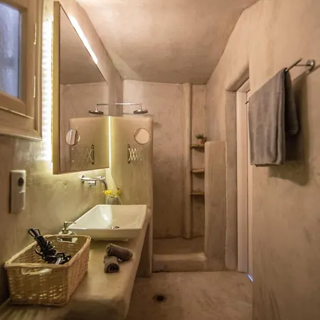 Mykonos Actor's Villa. 3 Bedrooms, Private Pool. *