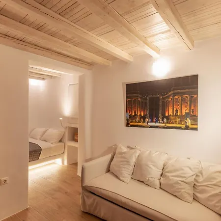 Mykonos Actor's Villa. 3 Bedrooms, Private Pool.